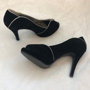 Little Mistress Faux Suede Black Heels w/Gold